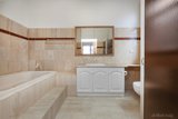 https://images.listonce.com.au/custom/160x/listings/13-harry-street-thornbury-vic-3071/255/01740255_img_15.jpg?047JoEK60BY
