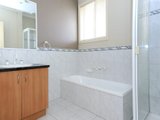 https://images.listonce.com.au/custom/160x/listings/13-havelock-street-burwood-vic-3125/729/01743729_img_05.jpg?gIW7_4YCXXo