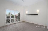 https://images.listonce.com.au/custom/160x/listings/13-honey-myrtle-rise-eltham-north-vic-3095/550/01936550_img_06.jpg?4PBseqVrzB8
