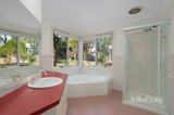 https://images.listonce.com.au/custom/160x/listings/13-honey-myrtle-rise-eltham-north-vic-3095/550/01936550_img_09.jpg?35MtiNUOuIg