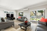 https://images.listonce.com.au/custom/160x/listings/13-jones-court-woodend-vic-3442/409/01545409_img_05.jpg?Re0EG7KJ3tU