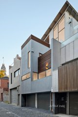 https://images.listonce.com.au/custom/160x/listings/13-lancashire-lane-north-melbourne-vic-3051/448/01595448_img_15.jpg?ojpHPsePVEk