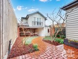 https://images.listonce.com.au/custom/160x/listings/13-lawes-street-hawthorn-vic-3122/396/01548396_img_12.jpg?fiZfRaIFgBc