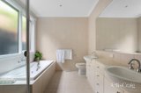 https://images.listonce.com.au/custom/160x/listings/13-lesley-street-camberwell-vic-3124/208/01809208_img_09.jpg?GYhz6RgmGSs