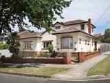 https://images.listonce.com.au/custom/160x/listings/13-lightfoot-street-mont-albert-vic-3127/114/01684114_img_01.jpg?YAM98nhCKbU