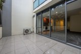 https://images.listonce.com.au/custom/160x/listings/13-little-cobden-street-north-melbourne-vic-3051/776/01809776_img_06.jpg?7f9H0hnN13A