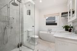 https://images.listonce.com.au/custom/160x/listings/13-loeman-street-strathmore-vic-3041/446/01116446_img_09.jpg?dSVO4Booc5Y