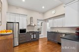 https://images.listonce.com.au/custom/160x/listings/13-london-court-greensborough-vic-3088/404/01978404_img_07.jpg?cuFfGwsa0Nc