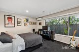https://images.listonce.com.au/custom/160x/listings/13-london-court-greensborough-vic-3088/404/01978404_img_11.jpg?v9tLDUmbopQ