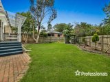 https://images.listonce.com.au/custom/160x/listings/13-macmillan-street-mooroolbark-vic-3138/874/01525874_img_21.jpg?H-bgEARWiAI