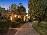 https://images.listonce.com.au/custom/160x/listings/13-macmillan-street-mooroolbark-vic-3138/984/01523984_img_01.jpg?R9x9vLevFZA