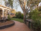 https://images.listonce.com.au/custom/160x/listings/13-macmillan-street-mooroolbark-vic-3138/984/01523984_img_15.jpg?_2QuZwd62DY