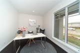 https://images.listonce.com.au/custom/160x/listings/13-madisons-avenue-diggers-rest-vic-3427/521/01612521_img_10.jpg?DOBuGi-3JzY