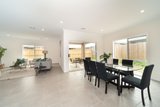 https://images.listonce.com.au/custom/160x/listings/13-madisons-avenue-diggers-rest-vic-3427/521/01612521_img_11.jpg?BuMzQyiR_JE