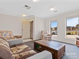 https://images.listonce.com.au/custom/160x/listings/13-malcolm-court-brown-hill-vic-3350/655/01576655_img_05.jpg?6I_pzcaIMUk