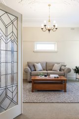 https://images.listonce.com.au/custom/160x/listings/13-maple-crescent-camberwell-vic-3124/714/00942714_img_02.jpg?kOzMsrWYRQE
