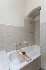 https://images.listonce.com.au/custom/160x/listings/13-maple-crescent-camberwell-vic-3124/714/00942714_img_09.jpg?YUq0_GQE4kk
