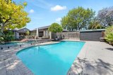 https://images.listonce.com.au/custom/160x/listings/13-melosa-avenue-brighton-east-vic-3187/373/01979373_img_07.jpg?iBOuUs6Lv7M