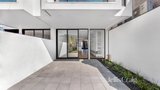 https://images.listonce.com.au/custom/160x/listings/13-moffat-street-south-yarra-vic-3141/359/01991359_img_16.jpg?IDmoiOnUFpY