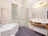 https://images.listonce.com.au/custom/160x/listings/13-moodie-place-st-kilda-vic-3182/039/01794039_img_06.jpg?QO7OP1BHgac