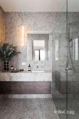https://images.listonce.com.au/custom/160x/listings/13-moray-street-diamond-creek-vic-3089/399/01930399_img_12.jpg?hDypxEtzrog