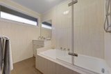 https://images.listonce.com.au/custom/160x/listings/13-mundara-drive-ringwood-vic-3134/220/00092220_img_09.jpg?sz7sVkKb5us