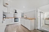 https://images.listonce.com.au/custom/160x/listings/13-napier-street-black-hill-vic-3350/630/01769630_img_05.jpg?HwSm802QW8Y