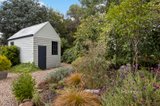 https://images.listonce.com.au/custom/160x/listings/13-nash-lane-daylesford-vic-3460/195/01156195_img_15.jpg?_of5z4NkdPE