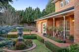 https://images.listonce.com.au/custom/160x/listings/13-nevett-crescent-mount-helen-vic-3350/839/01549839_img_10.jpg?GtBrYksnEps