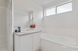 https://images.listonce.com.au/custom/160x/listings/13-newhaven-court-lilydale-vic-3140/588/01879588_img_08.jpg?KChIyLx20K0