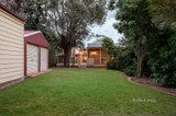 https://images.listonce.com.au/custom/160x/listings/13-nillumbik-square-diamond-creek-vic-3089/256/01605256_img_13.jpg?v0tz0Zt1HDU