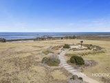 https://images.listonce.com.au/custom/160x/listings/13-oconnor-court-altona-meadows-vic-3028/724/01203724_img_13.jpg?1alnHCeLwrg