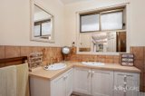 https://images.listonce.com.au/custom/160x/listings/13-oran-court-doncaster-east-vic-3109/358/01911358_img_09.jpg?thIPGnNZT28