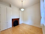 https://images.listonce.com.au/custom/160x/listings/13-page-st-albert-park-vic-3206/250/01984250_img_04.jpg?Ch8rtC_U9AI