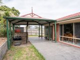 https://images.listonce.com.au/custom/160x/listings/13-park-lane-lilydale-vic-3140/015/01524015_img_09.jpg?xHBjIDq2n_o