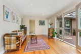https://images.listonce.com.au/custom/160x/listings/13-patricia-way-woodend-vic-3442/047/01898047_img_15.jpg?mNeAvJo8iO8