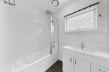 https://images.listonce.com.au/custom/160x/listings/13-pine-st-hawthorn-vic-3122/005/01950005_img_07.jpg?NJbfEOJ72NA