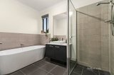 https://images.listonce.com.au/custom/160x/listings/13-pine-way-doncaster-east-vic-3109/723/01260723_img_06.jpg?mV04a8vDjrc