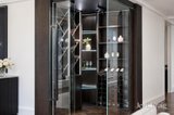https://images.listonce.com.au/custom/160x/listings/13-princetown-road-mount-waverley-vic-3149/869/01976869_img_10.jpg?nPzheaOFBkk