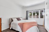 https://images.listonce.com.au/custom/160x/listings/13-reynolds-parade-pascoe-vale-south-vic-3044/751/01700751_img_10.jpg?Hi_AKhh8iCc