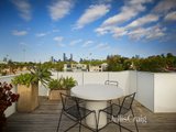 https://images.listonce.com.au/custom/160x/listings/13-richmond-terrace-richmond-vic-3121/899/01899899_img_11.jpg?0e6c0idmAFY