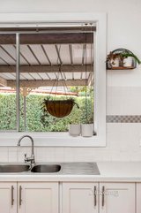 https://images.listonce.com.au/custom/160x/listings/13-rollo-street-coburg-north-vic-3058/618/01718618_img_14.jpg?ZLd__eO1VhA