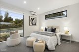 https://images.listonce.com.au/custom/160x/listings/13-ross-road-croydon-vic-3136/617/01986617_img_02.jpg?jh3bFEp3Knk