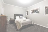 https://images.listonce.com.au/custom/160x/listings/13-saint-glens-way-lake-gardens-vic-3355/742/01752742_img_06.jpg?T5LZOiool8s
