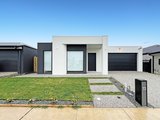 https://images.listonce.com.au/custom/160x/listings/13-salento-street-mount-duneed-vic-3217/595/01974595_img_06.jpg?FPXBb8QjrbE