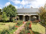 https://images.listonce.com.au/custom/160x/listings/13-seymour-crescent-soldiers-hill-vic-3350/657/01575657_img_10.jpg?Y20usIqK41Q