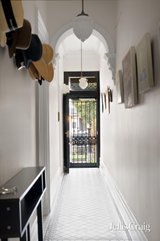 https://images.listonce.com.au/custom/160x/listings/13-shackell-street-coburg-vic-3058/343/01985343_img_10.jpg?02VvUP_uBEw