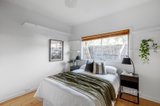 https://images.listonce.com.au/custom/160x/listings/13-sheedy-street-richmond-vic-3121/089/01426089_img_07.jpg?sb5tHeaNoZw