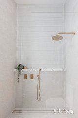 https://images.listonce.com.au/custom/160x/listings/13-southgate-street-parkville-vic-3052/383/01951383_img_15.jpg?WE8TOzECSB8