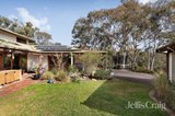 https://images.listonce.com.au/custom/160x/listings/13-stamford-court-eltham-vic-3095/476/01987476_img_02.jpg?bH4eAuEa0Vo